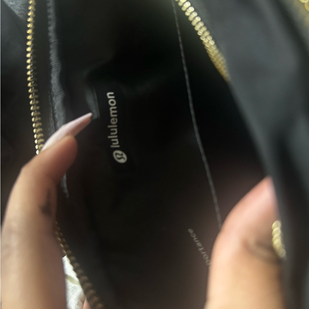 lululemon athletica Black Belt Bag - Picture 4 of 6